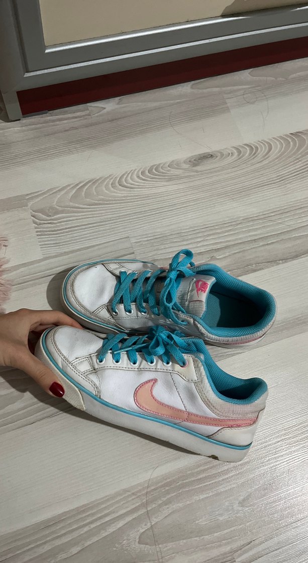 Kadın Beyaz Bağcıklı Spor Ayakkabı - Görsel 2