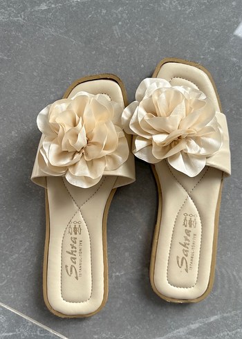 Bej Kadın Fırfırlı Terlik - Görsel 5