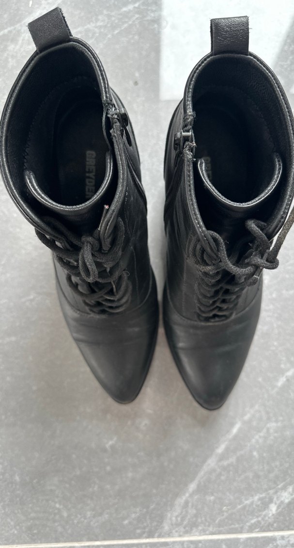 Siyah Hakiki Deri Tokalı Stiletto Topuklu Kadın Bot - Görsel 2