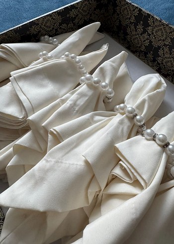 krem rengi 12 adet peçete yüzük ve krem masa örtüsu - Görsel 2