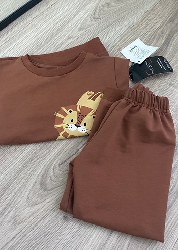 Kahverengi Baskılı Erkek Bebek Takımı - Görsel 2