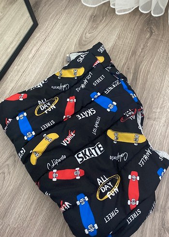 Çocuk Çok Renkli Kaykay Desenli Yelek - Görsel 3