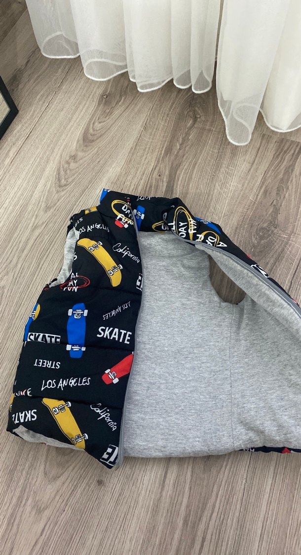 Çocuk Çok Renkli Kaykay Desenli Yelek - Görsel 2