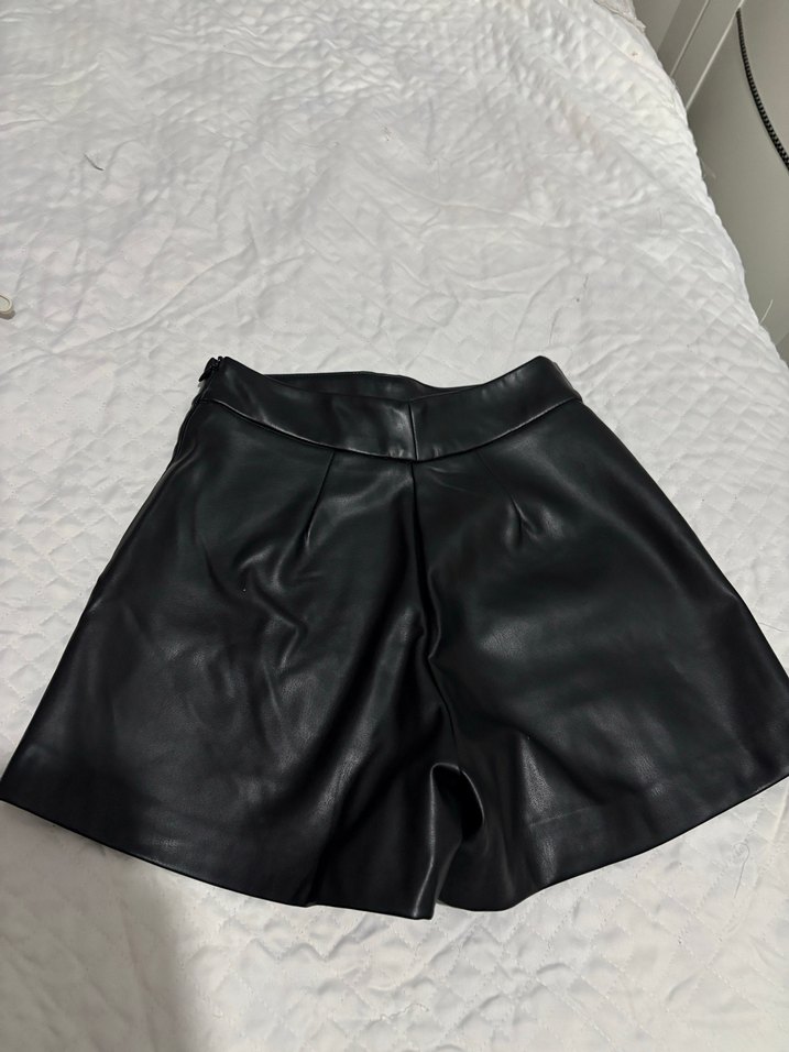 Siyah Deri Mini Şortlu etek - Görsel 2