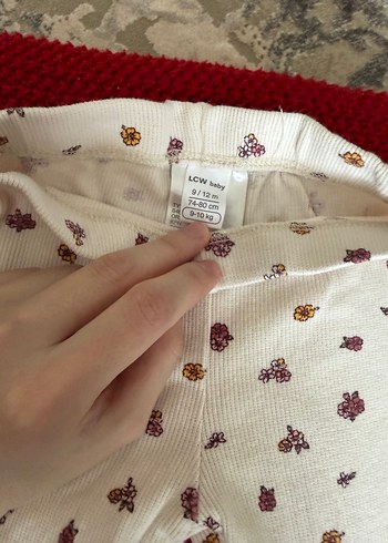 Kız Çocuk Beyaz Çiçek Detaylı Pamuklu Tayt - Görsel 3