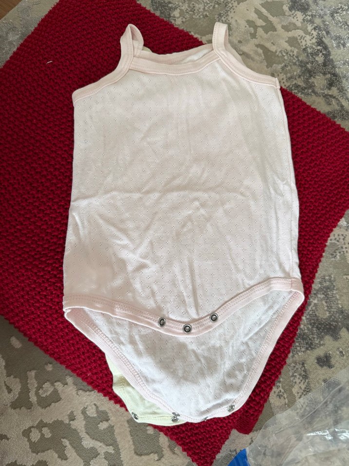 Kolsuz Beyaz Bebek Body, Düğmeli - Görsel 2