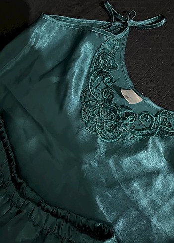 Nakışlı Yeşil Mini İp Askılı Pijama Takımı - Görsel 2