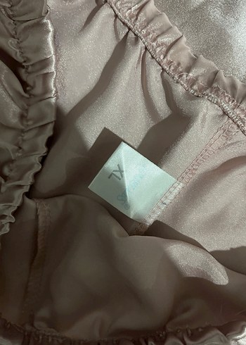 İşlemeli Beyaz Mini Saten Kadın Pijama Takımı - Görsel 4