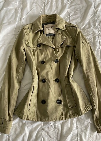 Abercrombie & Fitch m