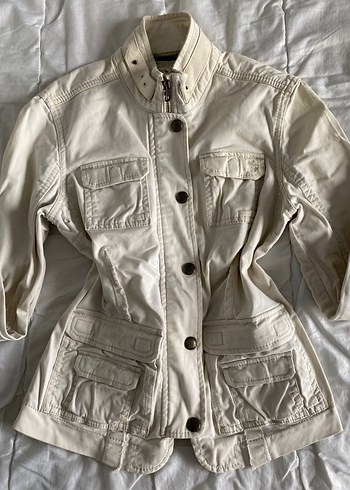 Abercrombie & Fitch m