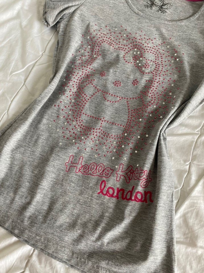 y2k tasli hello kitty tisort - Görsel 2