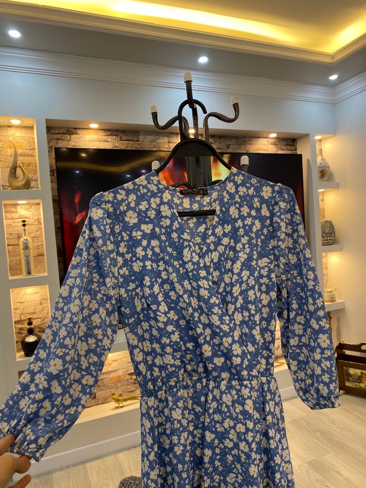 Mavi Çiçekli Uzun Kollu Kadın Elbise - Görsel 2