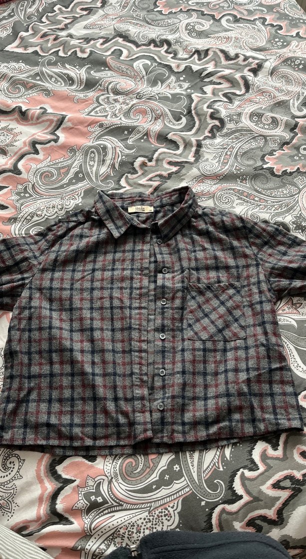 Gri Düğmeli Bol Kesim Kadın Gömlek - Görsel 2