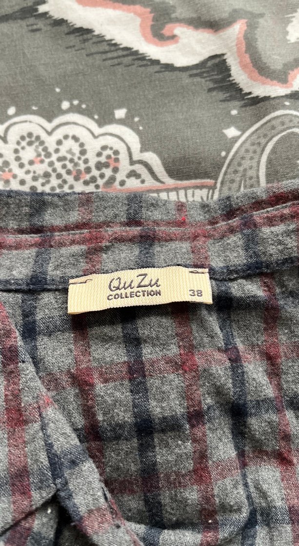 Gri Düğmeli Bol Kesim Kadın Gömlek - Görsel 3