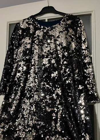 Siyah Payetli Uzun Kollu Gece Elbisesi - Görsel 4