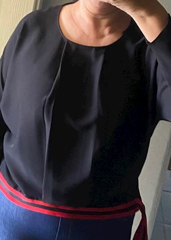 Siyah Uzun Kollu Pilili Bluz - Görsel 2