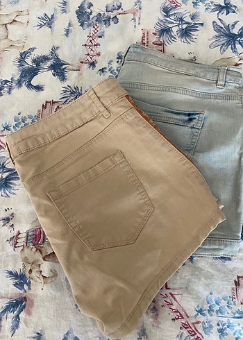 Bohem Tarzı Düğmeli Kısa Kot Şort - Görsel 2