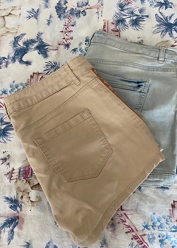 Bohem Tarzı Düğmeli Kısa Kot Şort - Görsel 4