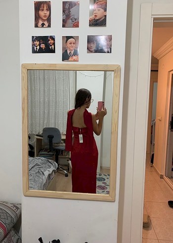 Kırmızı Drapeli Uzun Straplez Kokteyl Elbisesi - Görsel 3