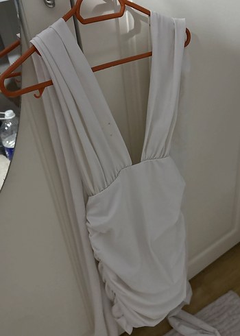 beyaz baglama detayli mini elbise - Görsel 2