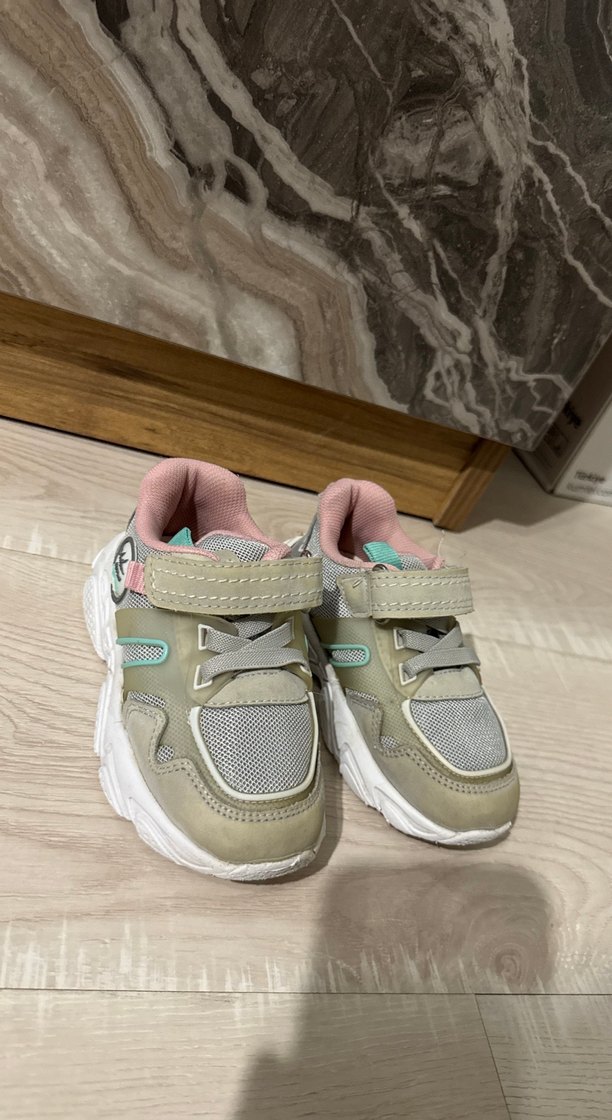 Kız Çocuk Gri Yılan Desenli Sneaker - Görsel 2