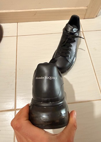 McQueen
Oversize Siyah Erkek Deri Sneaker - Görsel 2