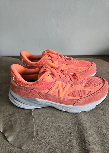 New Balance ürünü
