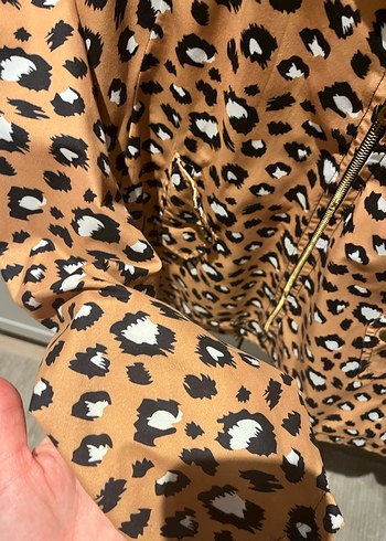 Kahverengi Leopar Desenli Kapüşonlu Kadın Ceket - Görsel 4