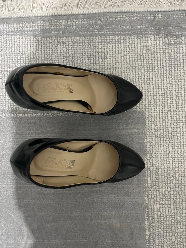 Siyah Parlak Stiletto Kadın Topuklu Ayakkabı - Görsel 4