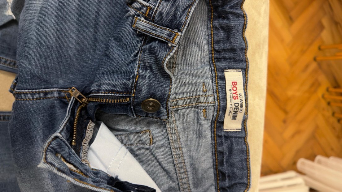 Erkek Çocuk Mavi Bol Kesim Kot Pantolon 6-7 yaş - Görsel 2