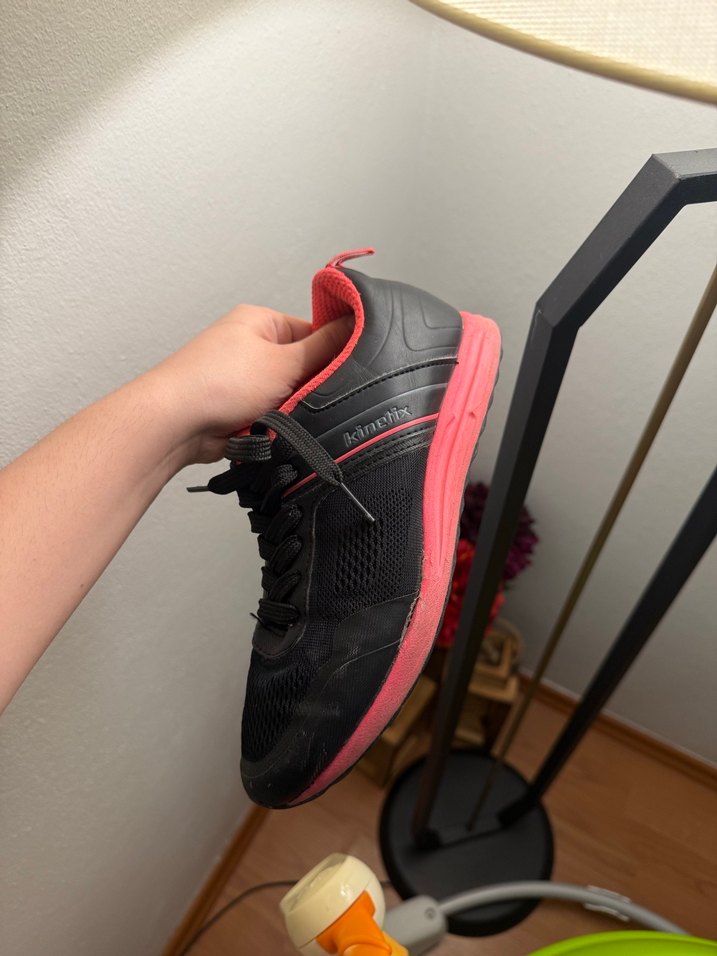 Kırmızı Siyah Elastik Bağcıklı Kadın Spor Ayakkabı - Görsel 2