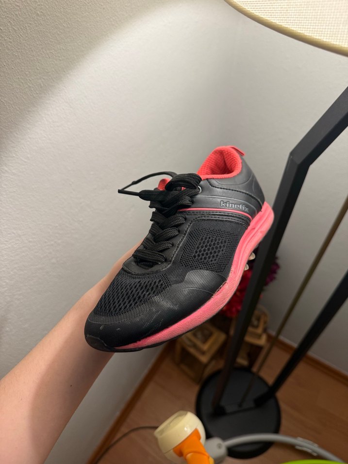 Kırmızı Siyah Elastik Bağcıklı Kadın Spor Ayakkabı - Görsel 3