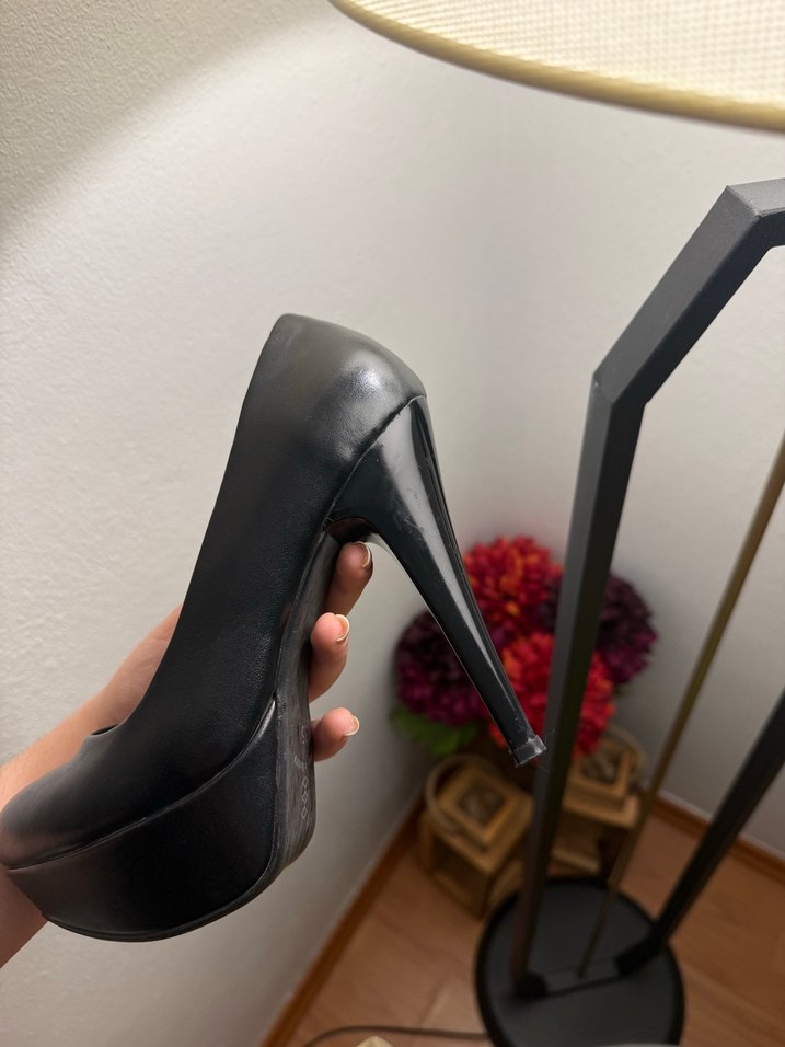 Siyah Parlak Stiletto Kadın Topuklu - Görsel 4