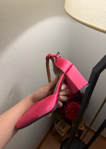 Pembe Topuklu Kadın Akşam Ayakkabısı - Görsel 2