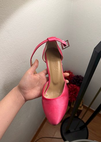 Pembe Topuklu Kadın Akşam Ayakkabısı - Görsel 3