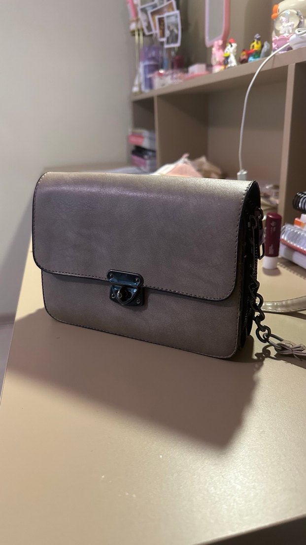 Gri Deri Tokalı Kadın Çanta - Görsel 4