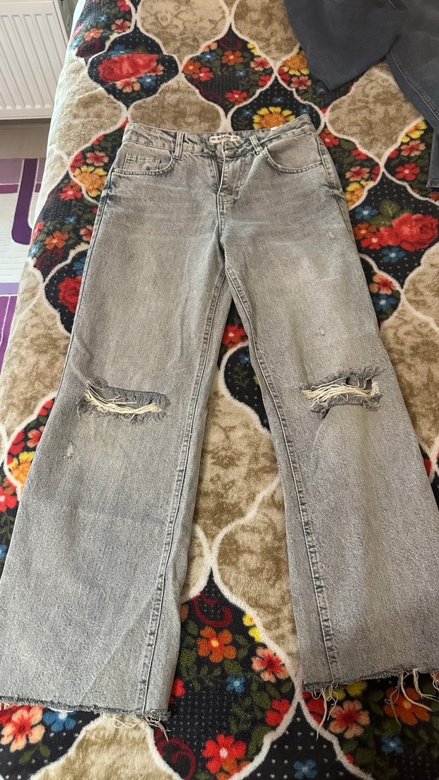 Gri Bağcıklı Geniş Kesim Denim Pantolon - Görsel 3