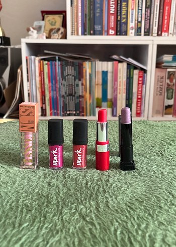 Avon Karma Dudak Makyaji Seti