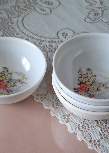 Beyaz Çiçek Desenli 4'lü Melamin Kase Seti - Görsel 2