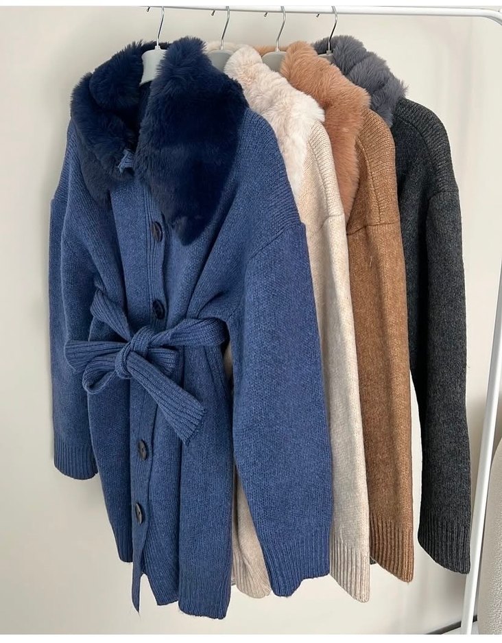 Kürklü Yaka Detaylı Lacivert Triko Kadın Hırka - Görsel 3