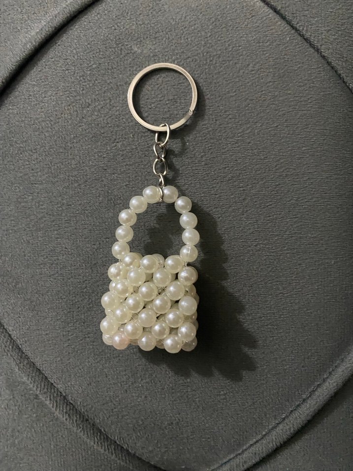 İnci Boncuklu Beyaz Kadın Anahtarlık - Görsel 2