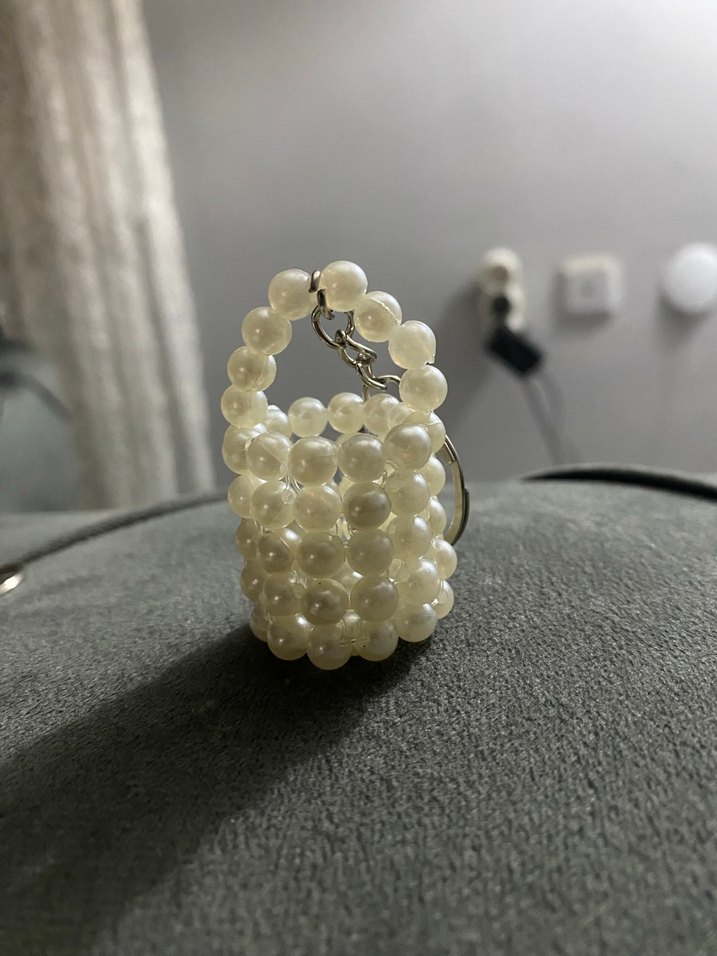 İnci Boncuklu Beyaz Kadın Anahtarlık - Görsel 3