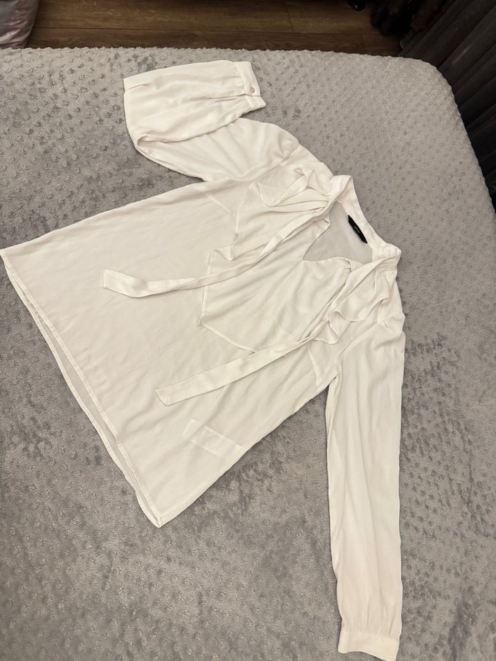 V Yaka Beyaz Hamile Bluzu - Görsel 2