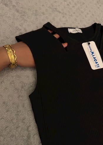 Siyah thişört - Görsel 2