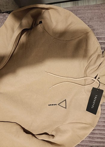 Etiketli kadın sweatshirt kapşonlu - Görsel 2