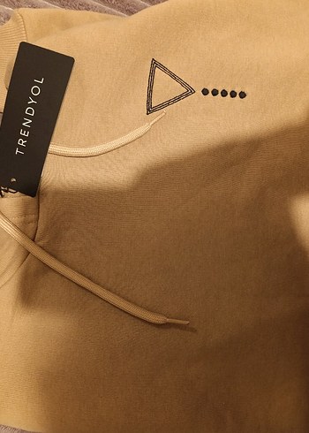 Etiketli kadın sweatshirt kapşonlu - Görsel 3