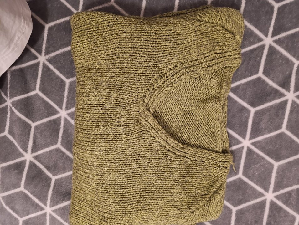 Gri V Yaka Kadın Örgü Yün Kazak - Görsel 4