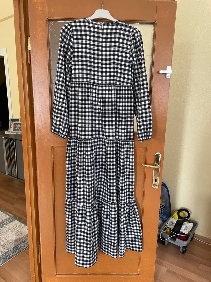 Uzun Kareli Siyah Kadın Elbise - Görsel 2