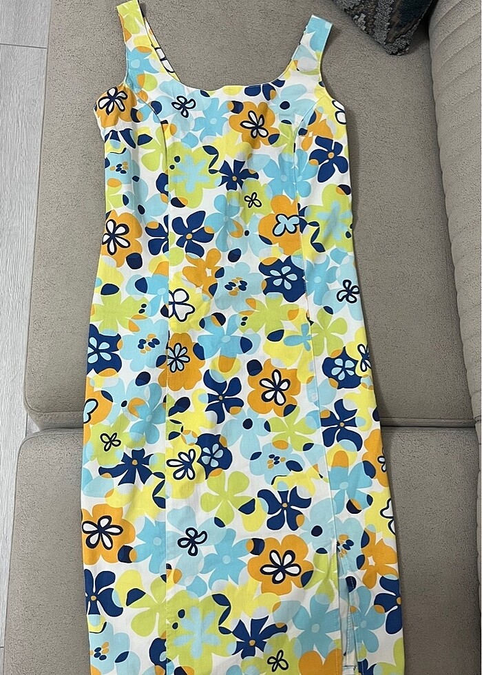 Çiçekli elbise - Görsel 3