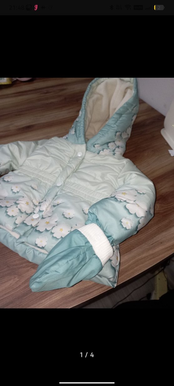 Kız Bebek Kapüşonlu Beyaz Kürklü mont - Görsel 3